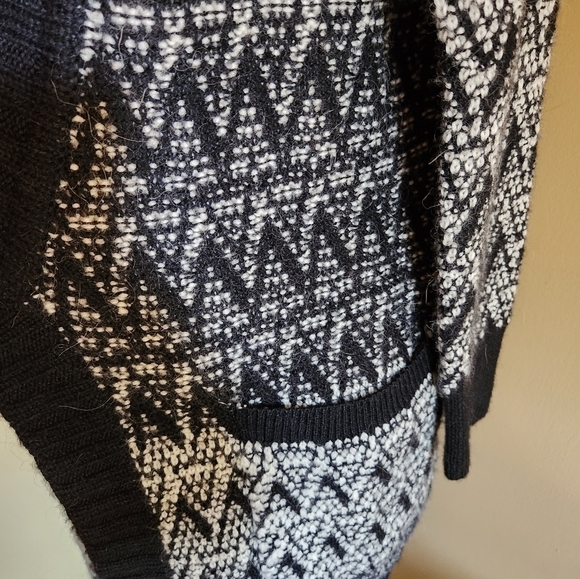 Cynthia Rowley Alpaca and wool blend Cardigan sweater Size Small - Picture 4 of 10